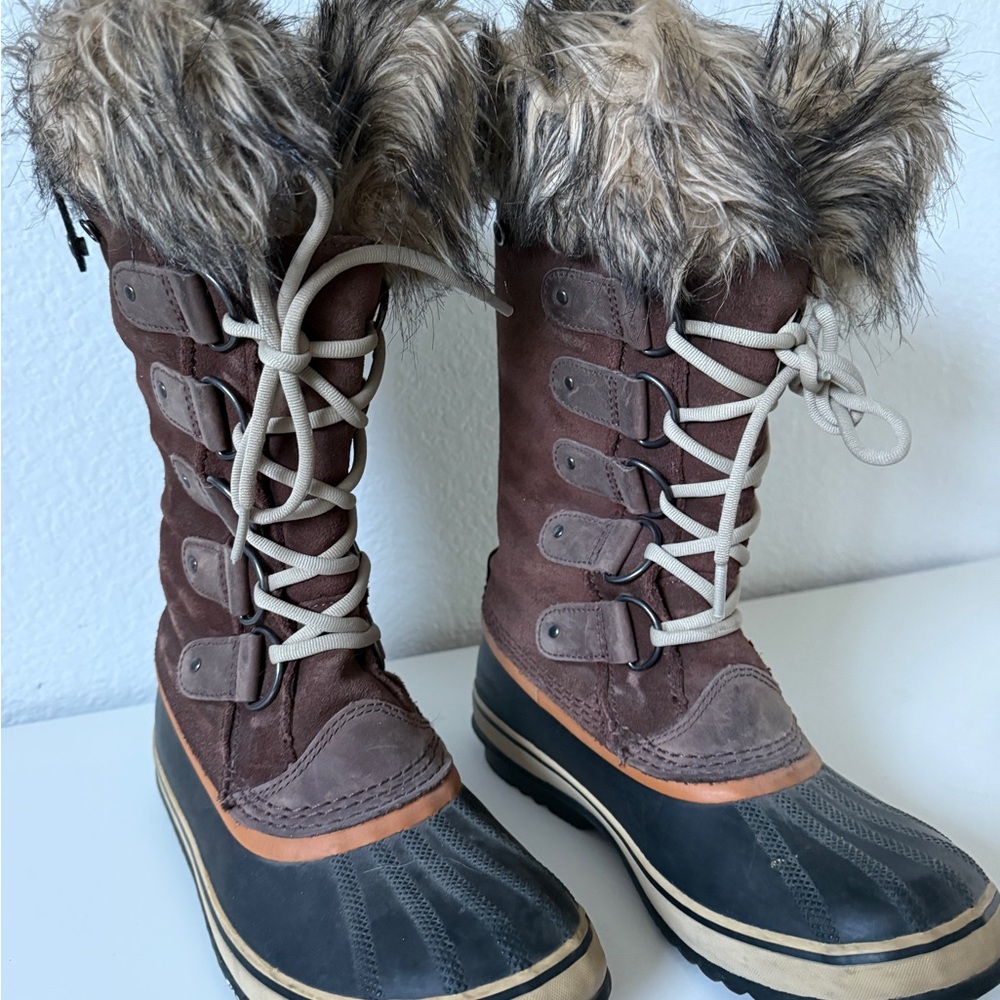 Sorel Brown and Black Winter Boots with Fur Trim